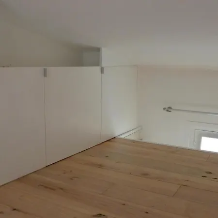 Appartement Esprit Loft Aux Buttes Chaumont *